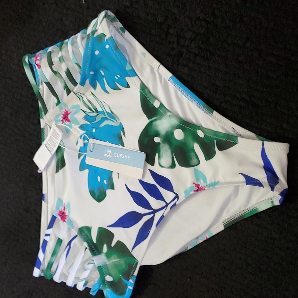 NWT Cupshe bikini Bottoms sz M